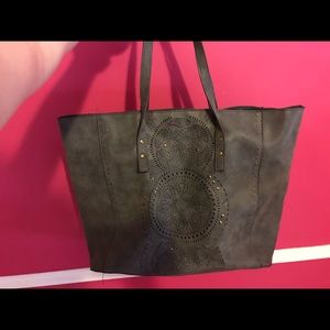 Grey tote purse